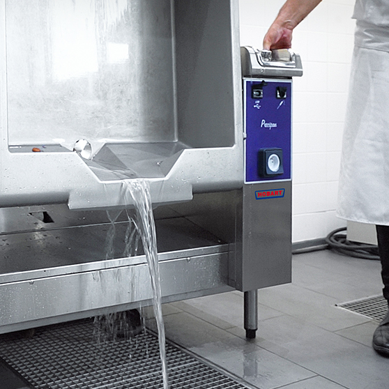 HOBART Precipan, apparecchio di cottura multifunzione in acciaio inox per cucine professionali, con vasca basculante per scarico sicuro dei liquidi, comandi ergonomici, ideale per friggere, stufare e cuocere, igienico e facile da pulire.