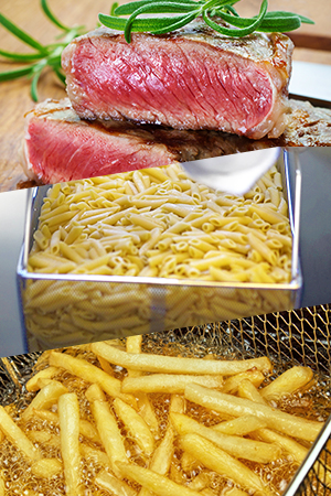 Collage con bistecca succosa con rosmarino, pasta penne in cestello d’acciaio inox e patatine dorate in olio bollente, tipici processi di cottura in cucina professionale.